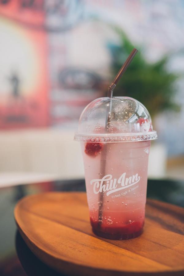 Chill Inn Bangkok Exteriör bild